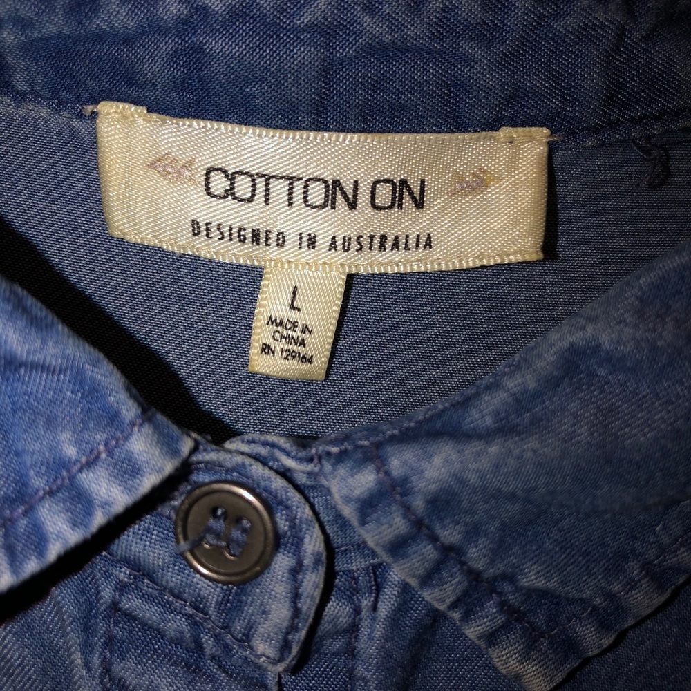 Long sleeve button up - Picture 3 of 3